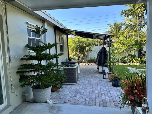 3240 SW 66th Ter, Miramar, FL 33023