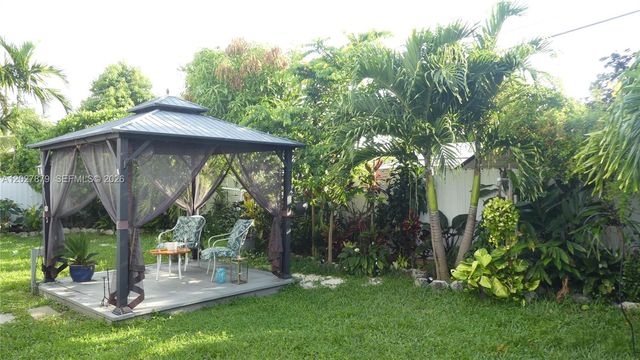 3240 SW 66th Ter, Miramar, FL 33023