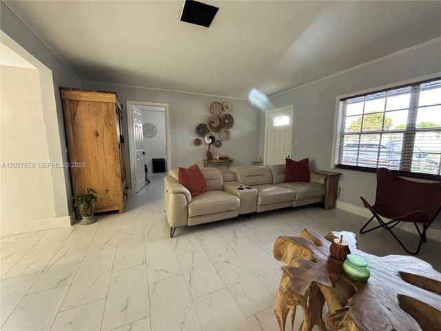 3240 SW 66th Ter, Miramar, FL 33023
