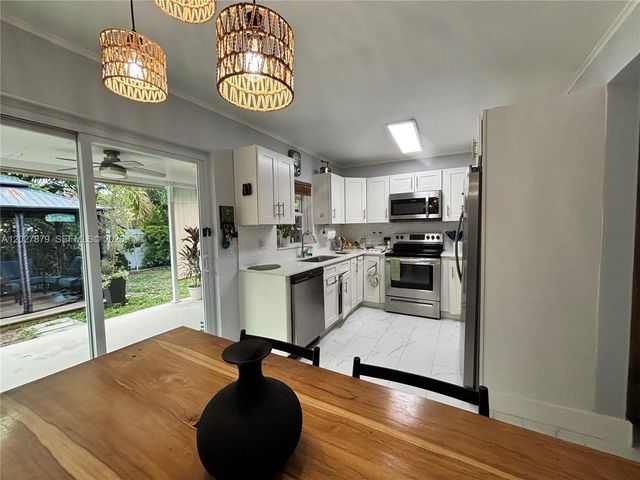 3240 SW 66th Ter, Miramar, FL 33023