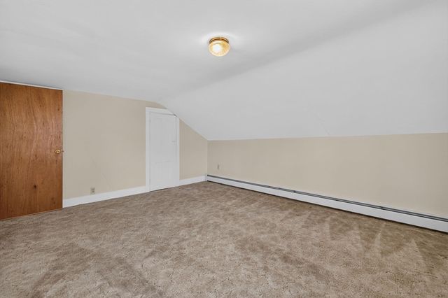 31 Oregon St, Fall River, MA 02720