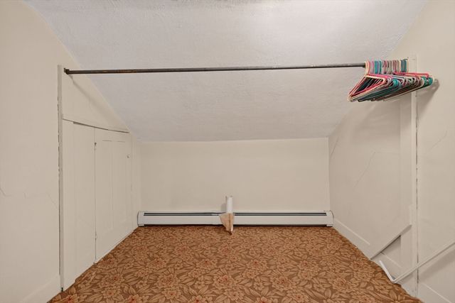 31 Oregon St, Fall River, MA 02720