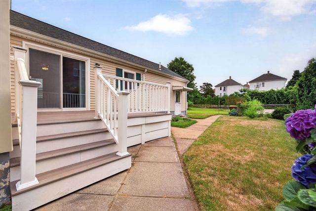 31 Oregon St, Fall River, MA 02720