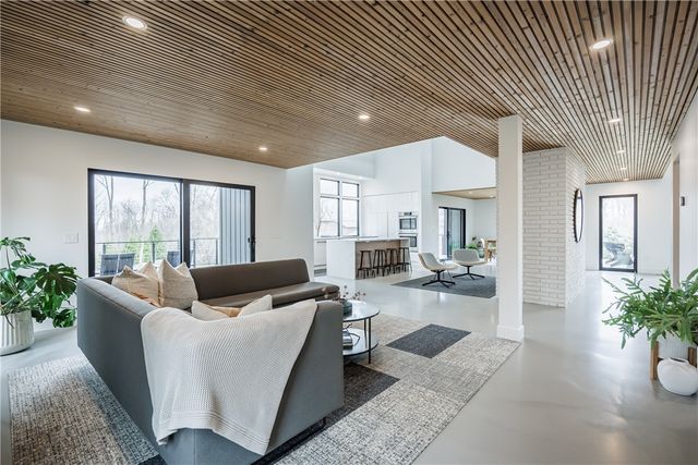 1012 Rabbit Ear Pass, Victor, NY 14564