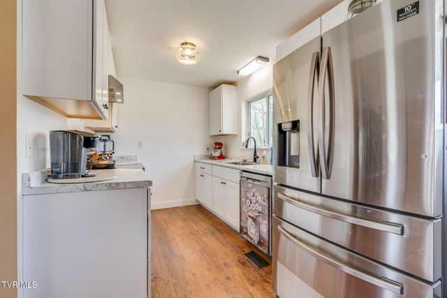 209 Elmhurst Drive, Kingsport, TN 37663