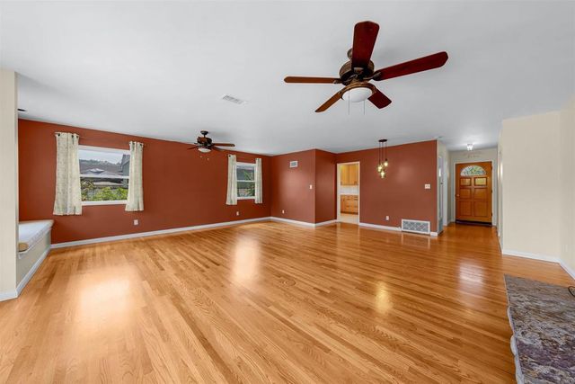 5452 Forbes Avenue, San Diego, CA 92120