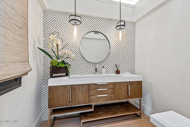 1000 Lakeview Canyon Road, Westlake Village, CA 91362