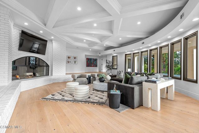 1000 Lakeview Canyon Road, Westlake Village, CA 91362