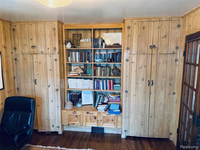 14216 Warwick Street, Detroit, MI 48223