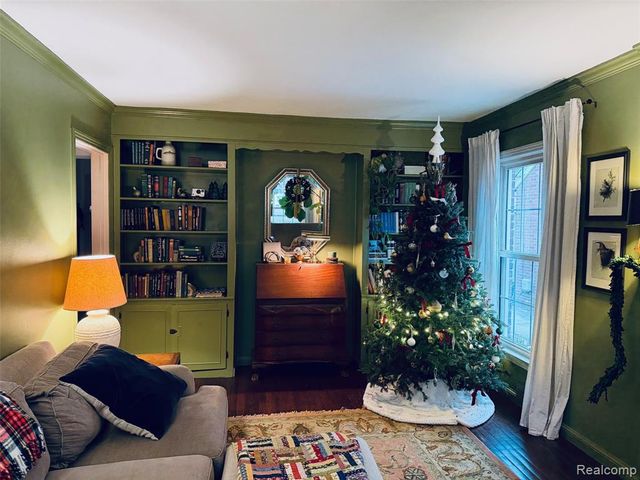 14216 Warwick Street, Detroit, MI 48223