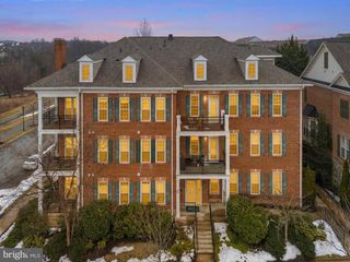 23620 OVERLOOK PARK DR #302, Clarksburg, MD 20871