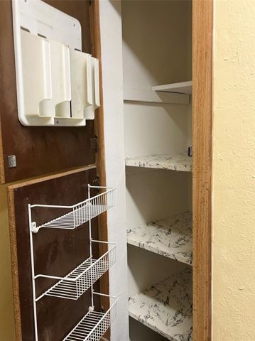 3919 Fairmont Pkwy Parkway 200, Pasadena, TX 77504