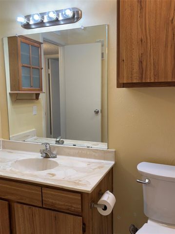 3919 Fairmont Pkwy Parkway 200, Pasadena, TX 77504