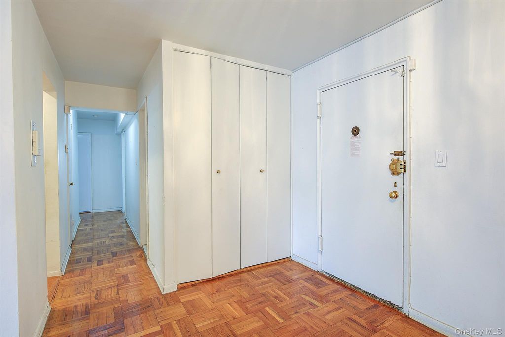 211-65 23rd Avenue 1K, Bayside, NY 11360 — photo 4