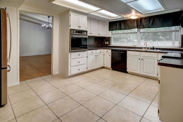204 Maynard ST, Bastrop, TX 78602