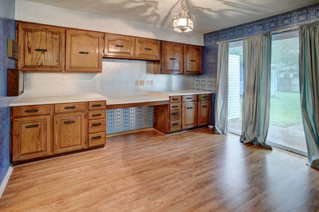 204 Maynard ST, Bastrop, TX 78602
