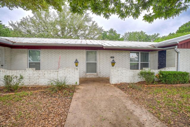 204 Maynard ST, Bastrop, TX 78602
