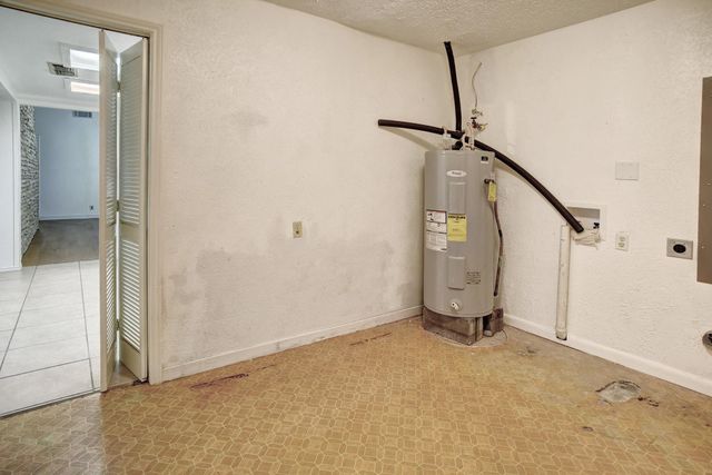 204 Maynard ST, Bastrop, TX 78602