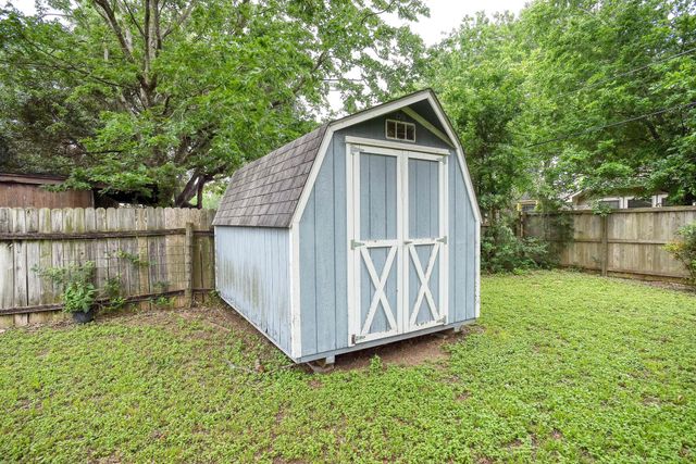 204 Maynard ST, Bastrop, TX 78602