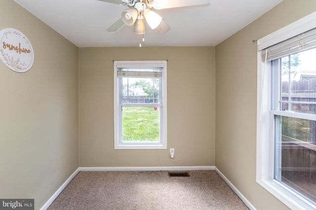 16 VICTORY AVE, Vineland, NJ 08360