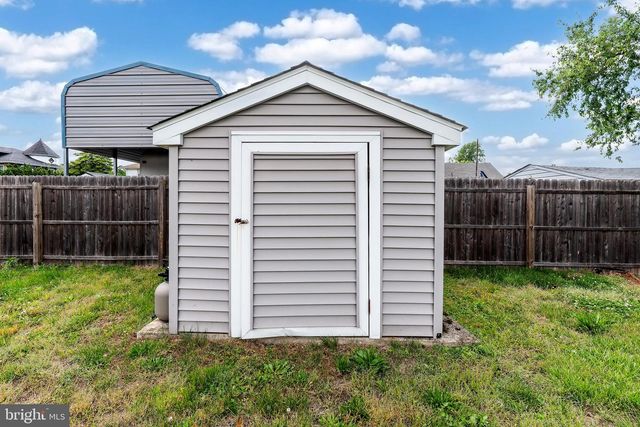 16 VICTORY AVE, Vineland, NJ 08360