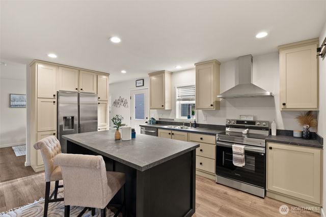 1243 SW Elzina Street, Chehalis, WA 98532