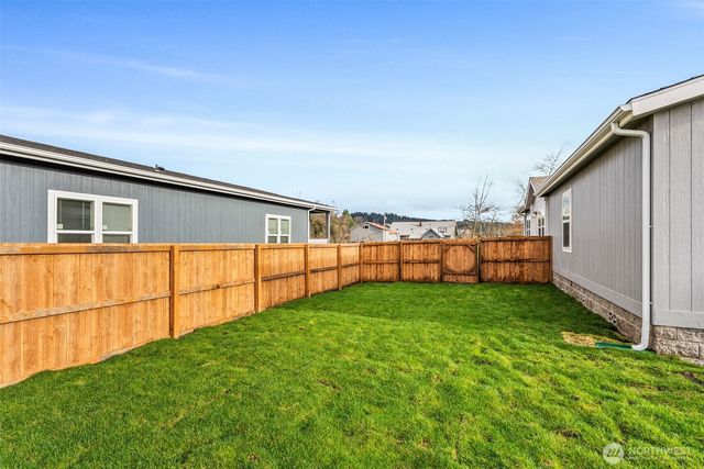 1243 SW Elzina Street, Chehalis, WA 98532