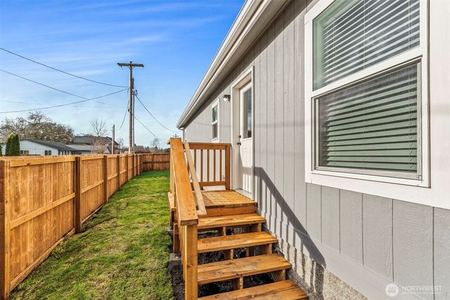 1243 SW Elzina Street, Chehalis, WA 98532