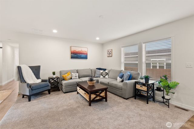 1243 SW Elzina Street, Chehalis, WA 98532