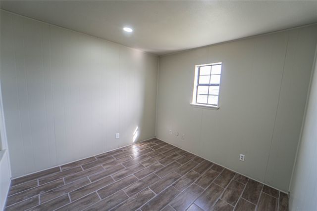 105 N Dairy Street, Breckenridge, TX 76424