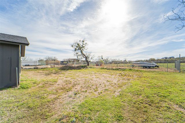 105 N Dairy Street, Breckenridge, TX 76424