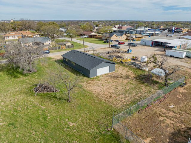 105 N Dairy Street, Breckenridge, TX 76424