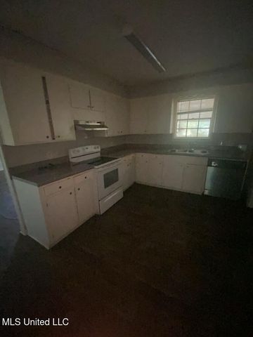 1886 Smallwood Street, Jackson, MS 39212