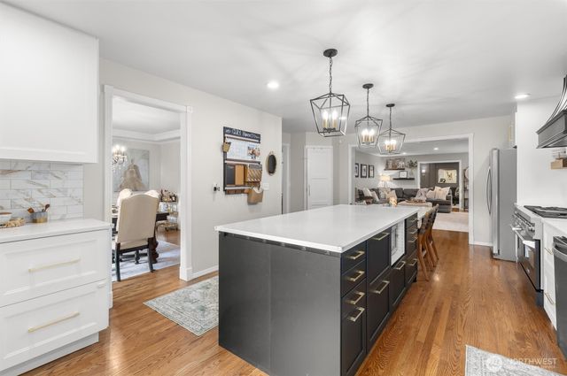 13207 47th Place W, Mukilteo, WA 98275