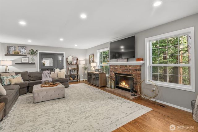 13207 47th Place W, Mukilteo, WA 98275