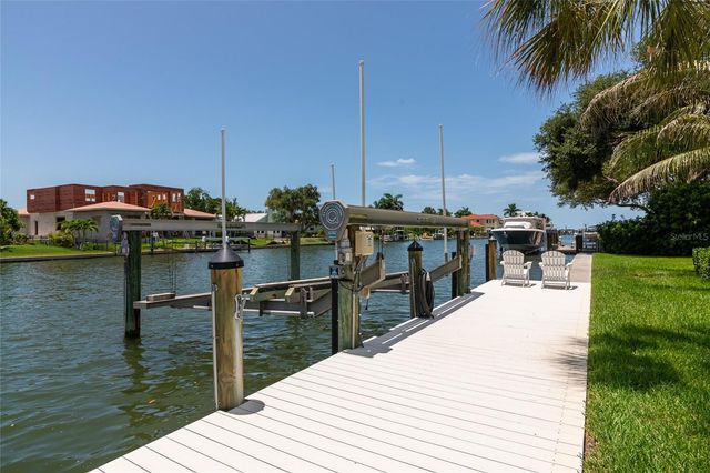 7631 COVE TERRACE, Sarasota, FL 34231