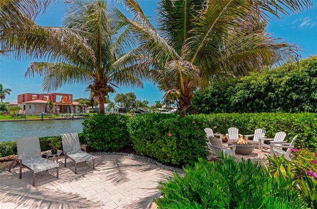 7631 COVE TERRACE, Sarasota, FL 34231