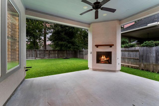 242 Marble Garden Lane, Conroe, TX 77304
