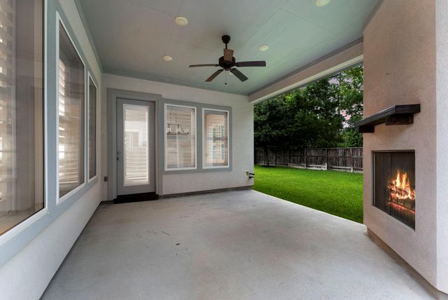 242 Marble Garden Lane, Conroe, TX 77304