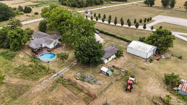 11131 State Highway K, Mt Vernon, MO 65712