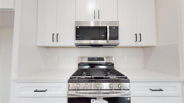 5119 Selinsky Road, Houston, TX 77048