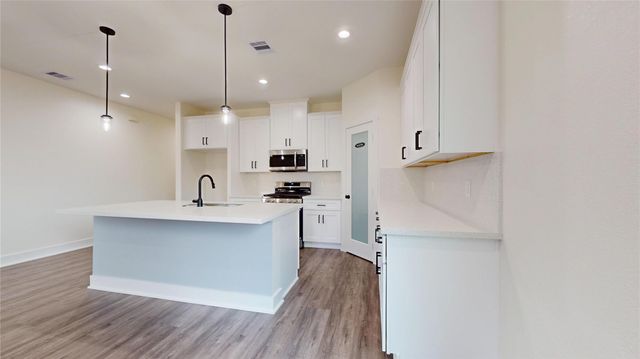 5119 Selinsky Road, Houston, TX 77048