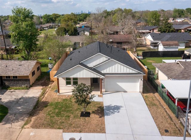 5119 Selinsky Road, Houston, TX 77048