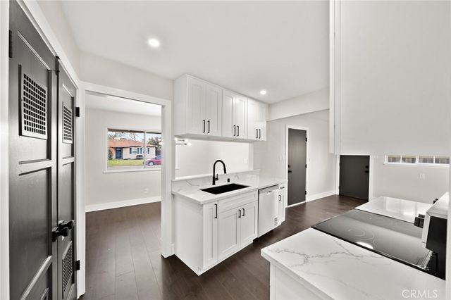 917 Singingwood, Sacramento, CA 95864