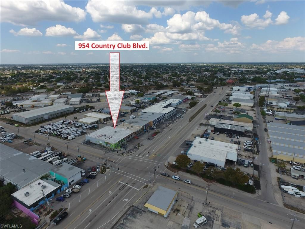 954 Country Club BLVD A, CAPE CORAL, FL 33990 — exterior