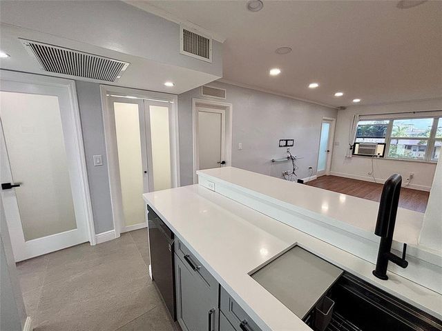 2820 NE 201ST Terrace F326, Aventura, FL 33180