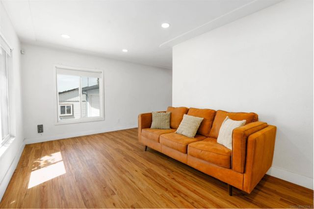 1015 4th Ave., Chula Vista, CA 91911