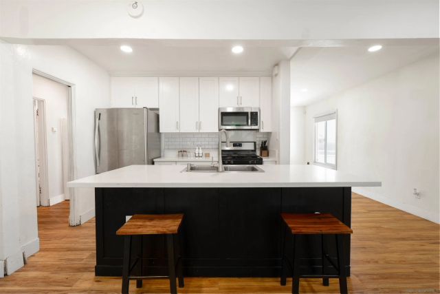 1015 4th Ave., Chula Vista, CA 91911