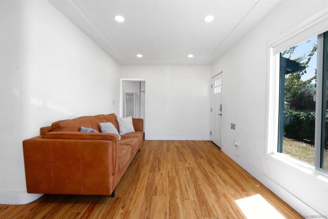 1015 4th Ave., Chula Vista, CA 91911