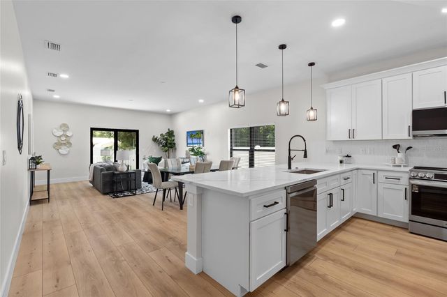 4308 W GRAY STREET 1, Tampa, FL 33609